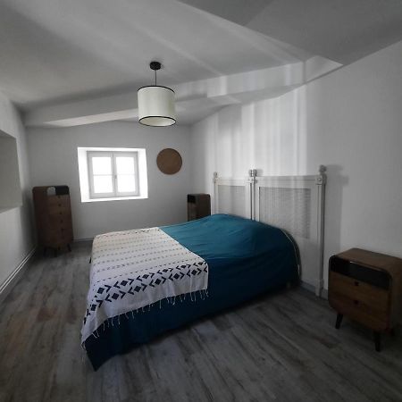Duplex Place Du Marche Сен-Жан-д'Анжелі Екстер'єр фото