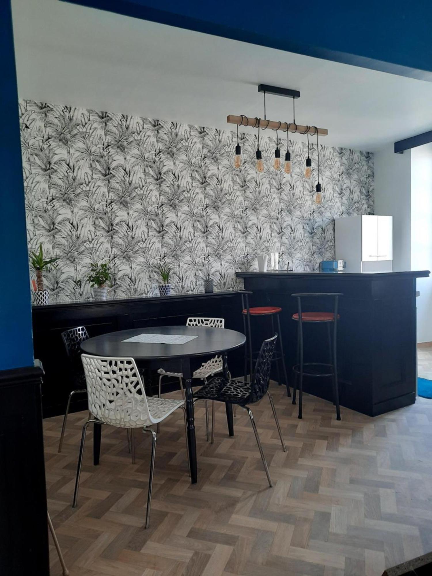 Duplex Place Du Marche Сен-Жан-д'Анжелі Екстер'єр фото